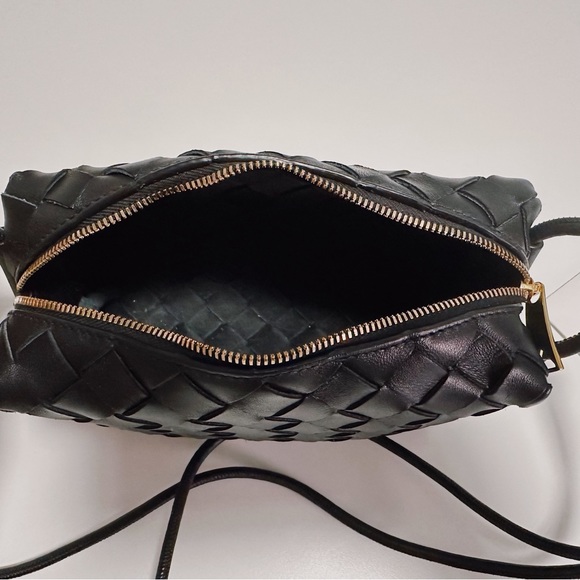 BOTTEGA VENETA - Mini Loop Camera Bag (Black) - Picture 4 of 6